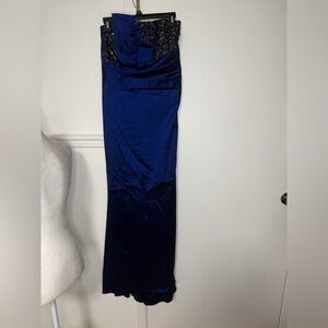 Betsy & Adam Elegant Black and Royal Blue Gown size 12 new with tag